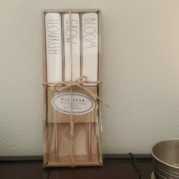 Rae Dunn Flower Garden Stakes set of 3
